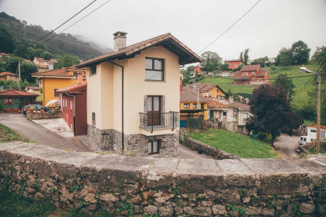 Ferienwohnung La Casina Onís Exterior foto